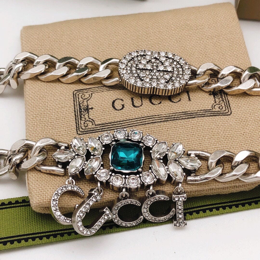 Gucci Double Script Diamonds 18K Gold Necklace