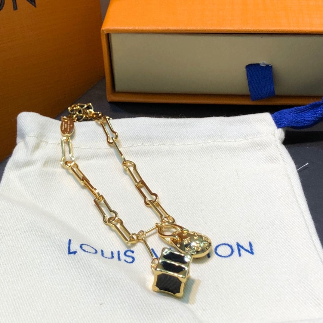 Louis Vuitton Dinosaur Egg Vintage 18K Gold Bracelet