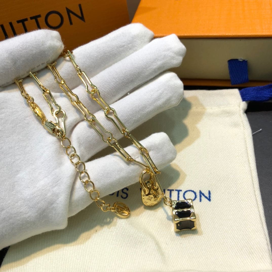 Louis Vuitton Dinosaur Egg Vintage 18K Gold Bracelet