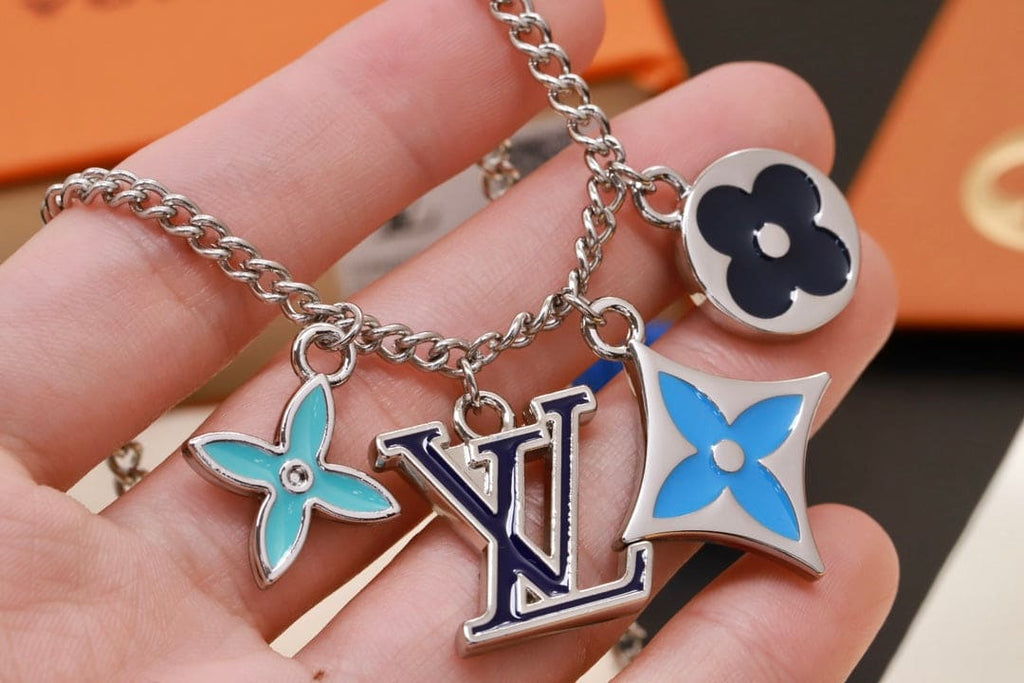 Louis Vuitton Instinct Enamelled 18K Gold Necklace