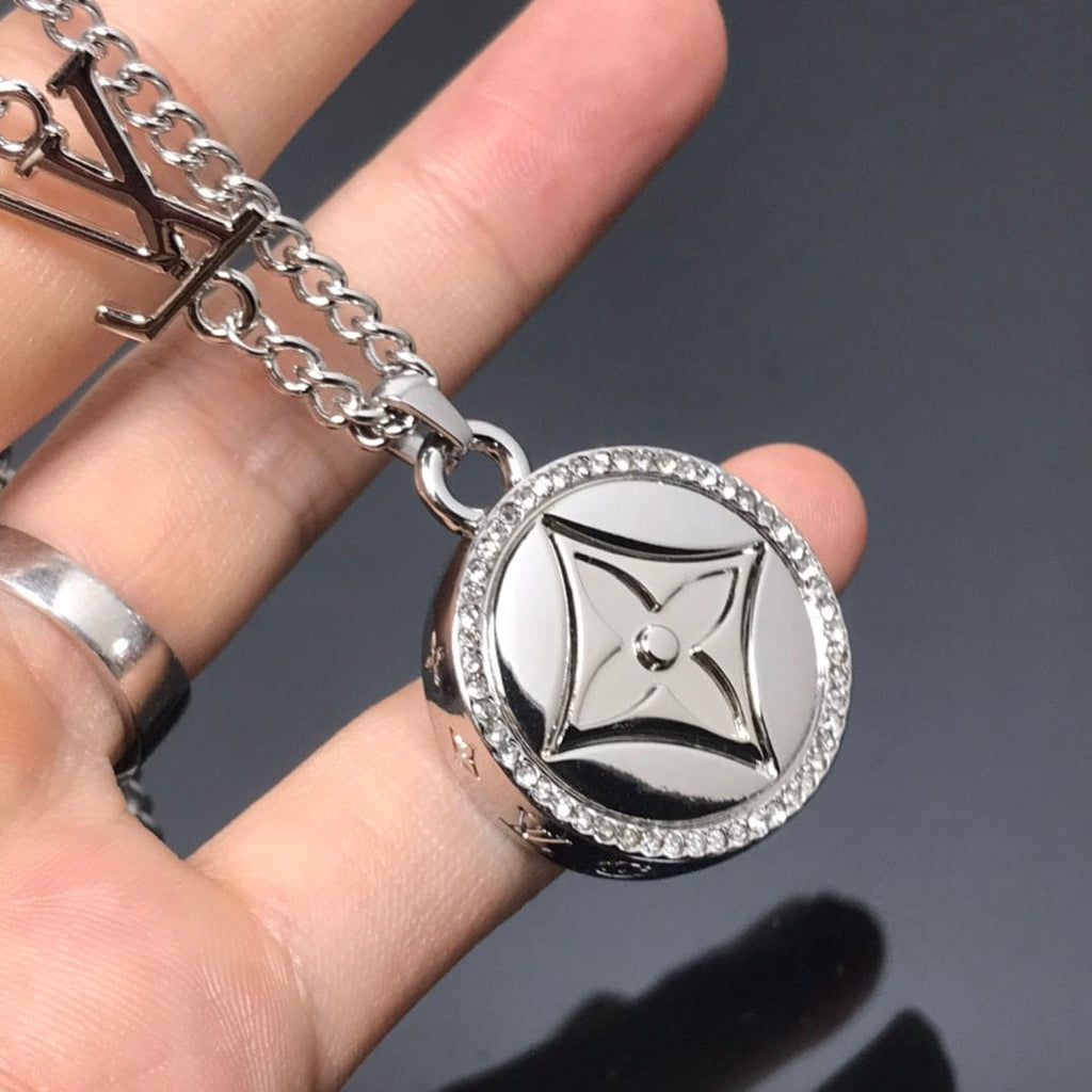 Louis Vuitton Catch 18K Gold Necklace