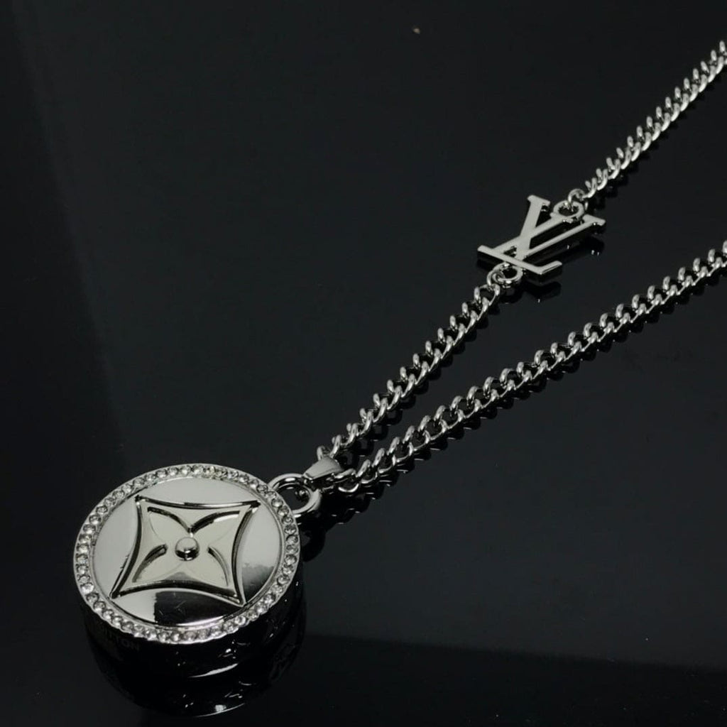 Louis Vuitton Catch 18K Gold Necklace