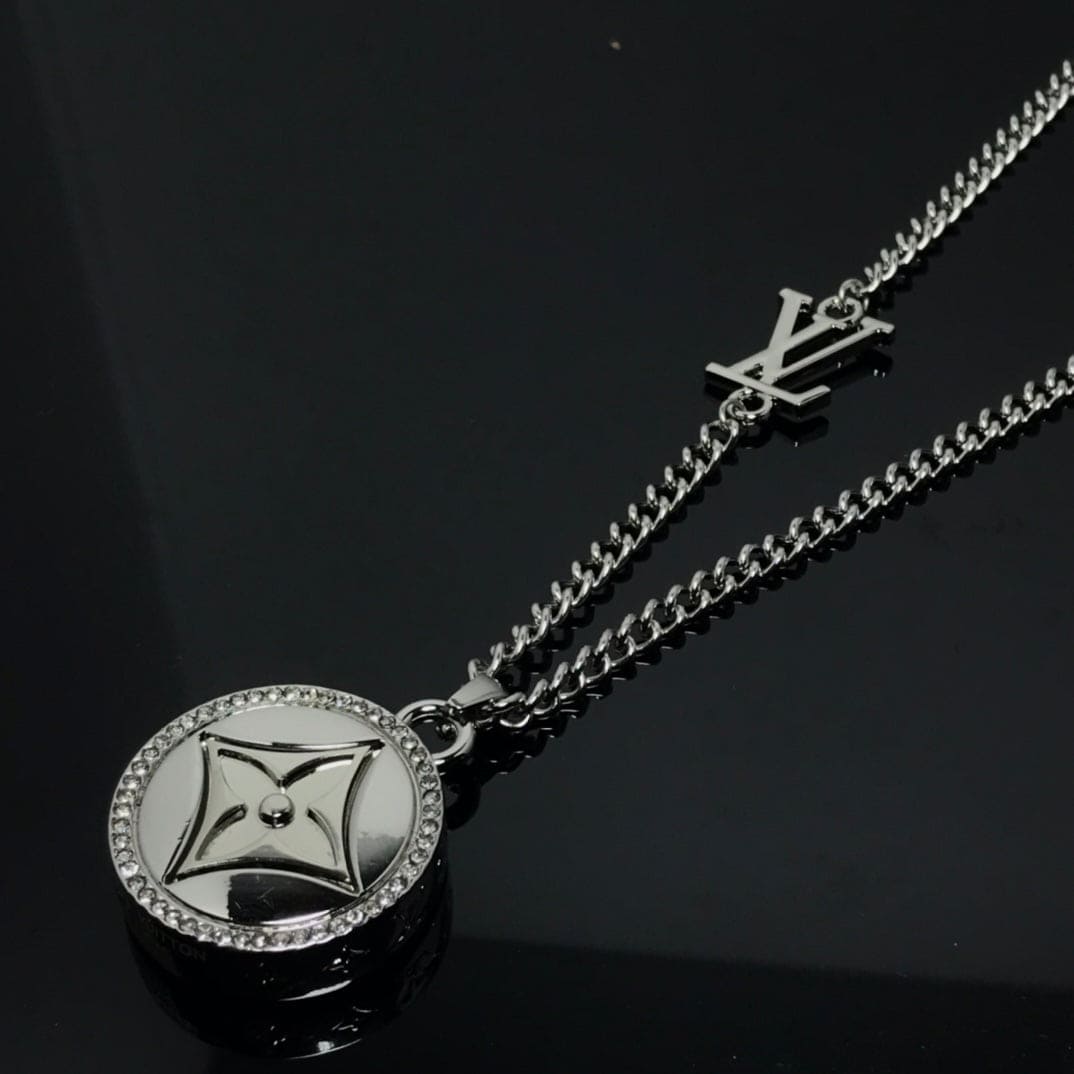 Louis Vuitton Catch 18K Gold Necklace