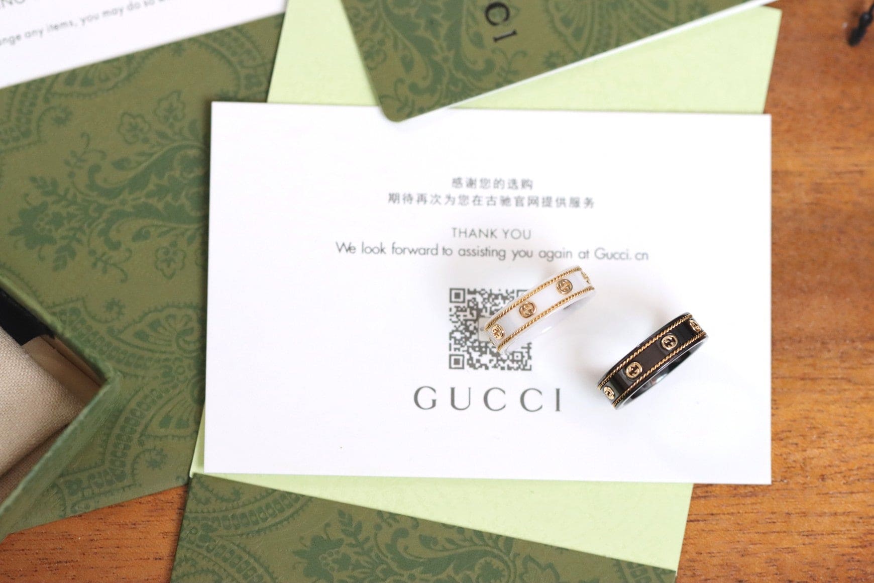 Gucci Double Interlocking Gucci Icon Black Corundum 18K Gold Ring
