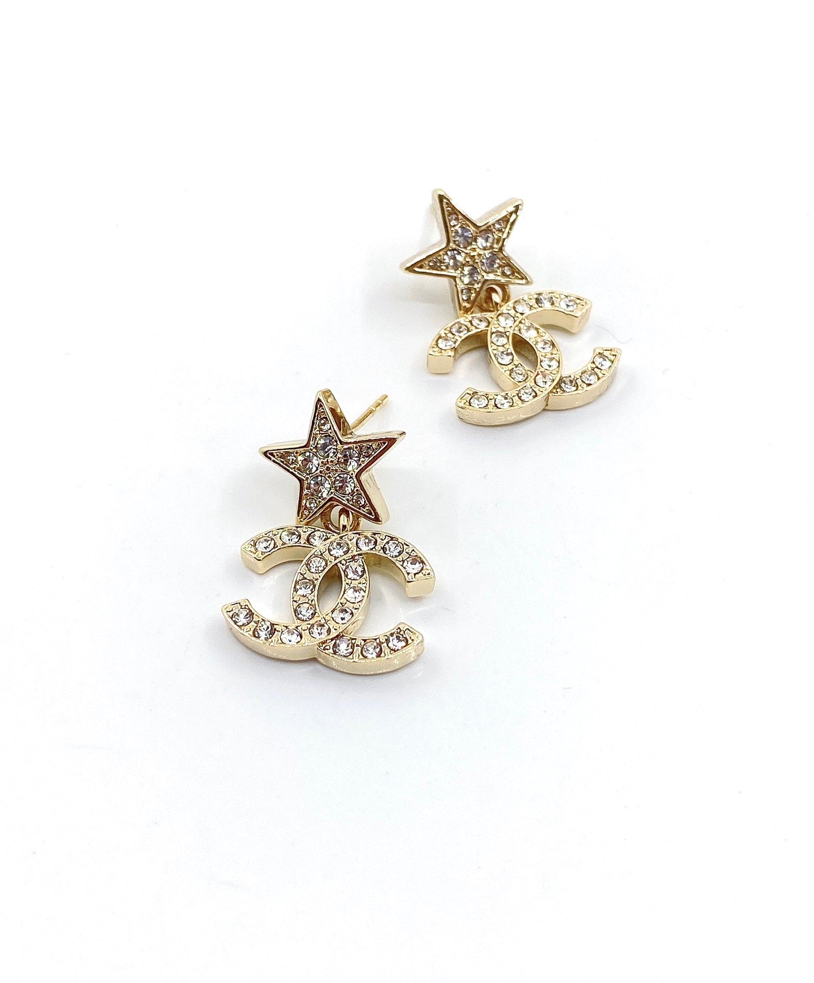 Chanel Star Diamond 18K Gold Earrings
