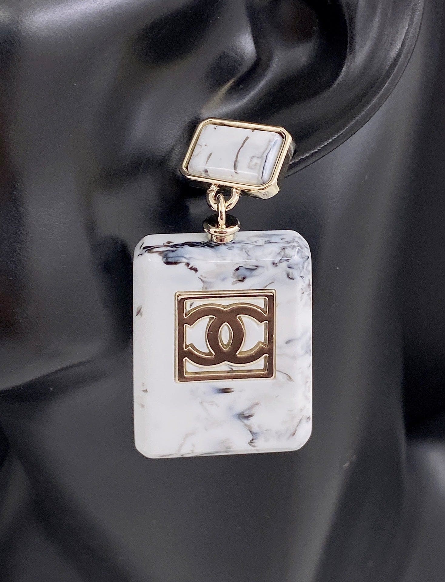 Chanel Eternal No. 5 18K Gold Earrings