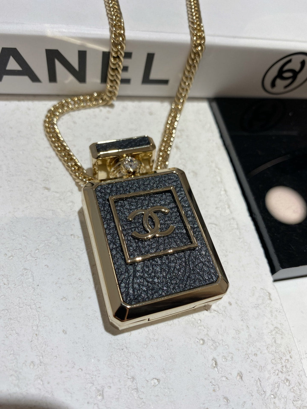 Chanel No.5 Perfume Pendant Vintage 18K Gold Necklace