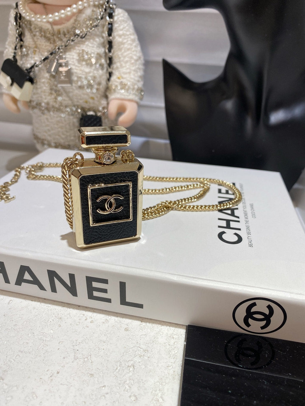 Chanel No.5 Perfume Pendant Vintage 18K Gold Necklace