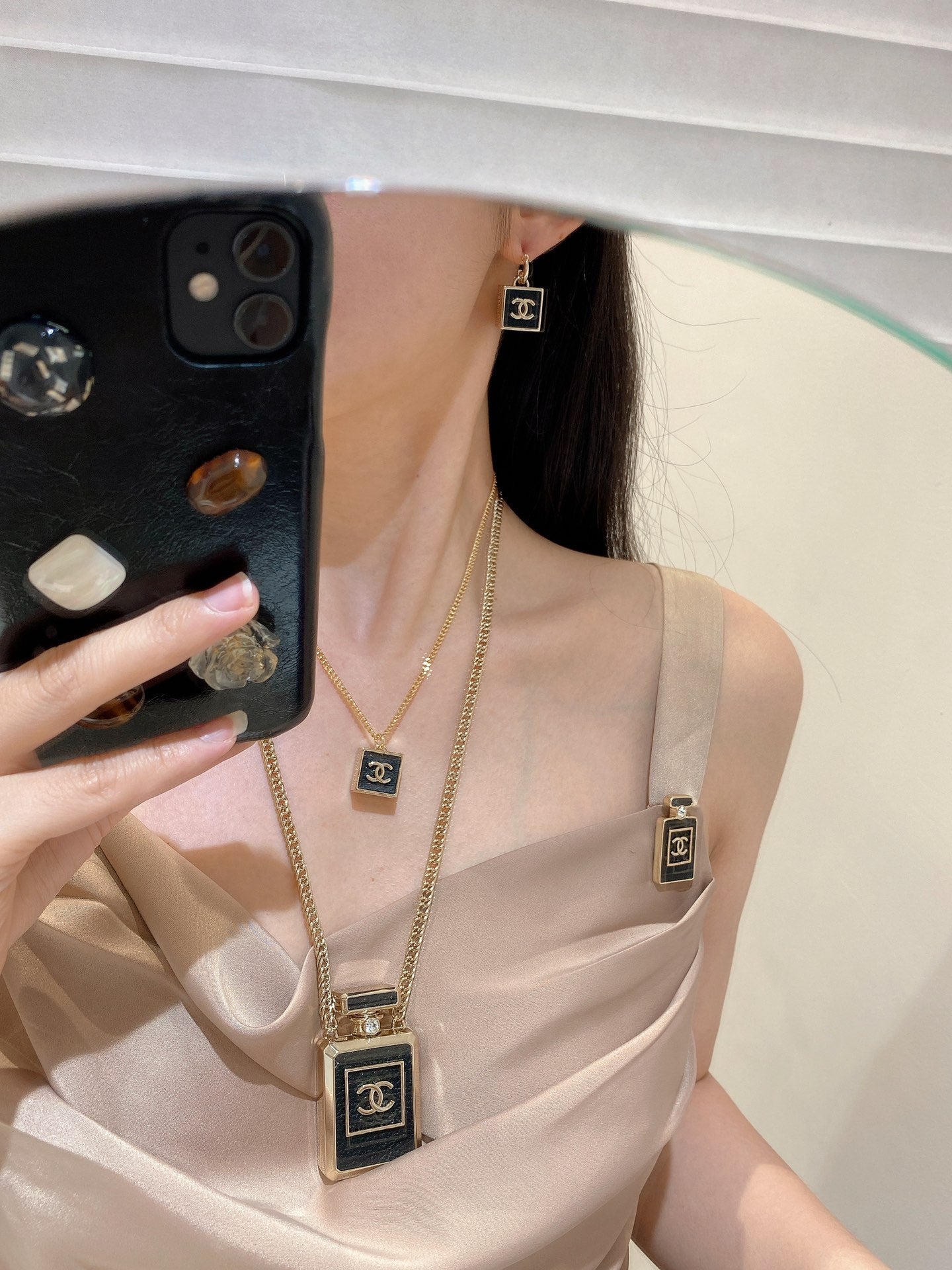 Chanel No.5 Perfume Pendant Vintage 18K Gold Necklace