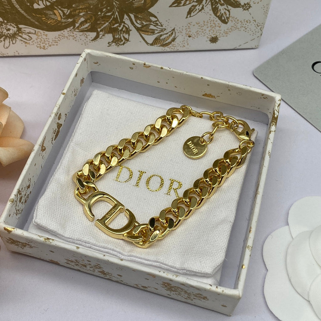 Dior 30 Montaigne Pink 18K Gold Bracelet