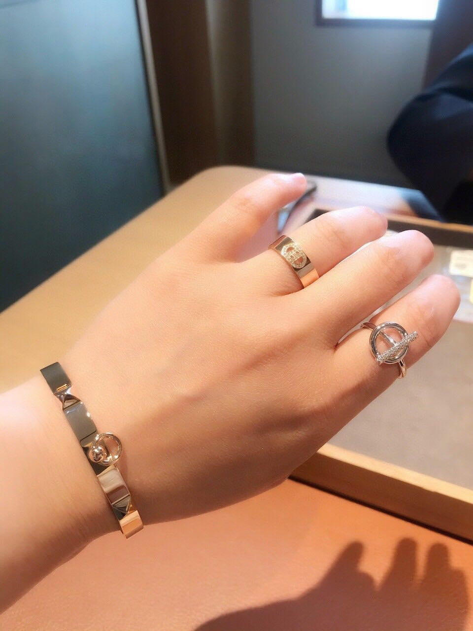Hermes Collier De Chien 18K Gold Bracelet
