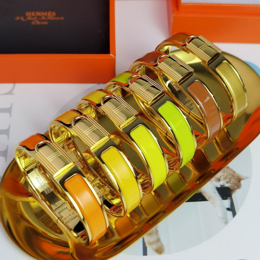 Hermes Clic Cadenas Yellow 18K Gold Bracelet