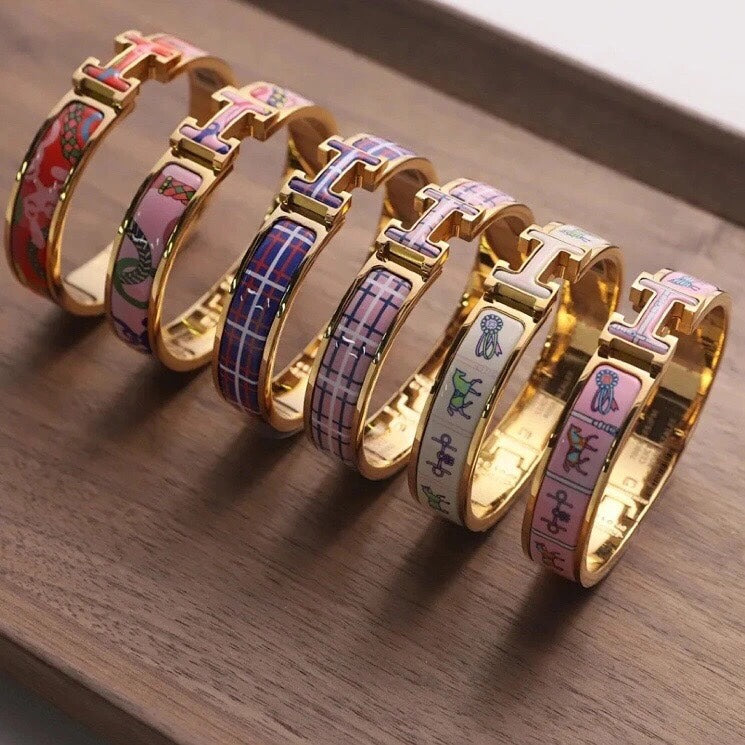 Hermes Clic Purple 18K Gold Bracelet