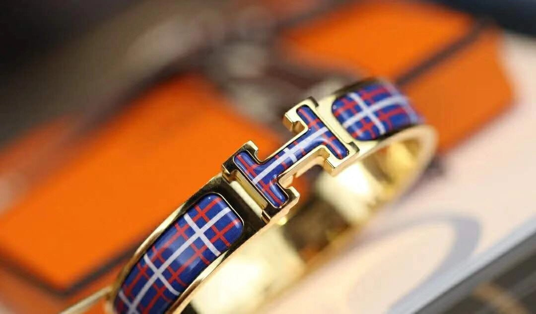 Hermes Clic Purple 18K Gold Bracelet