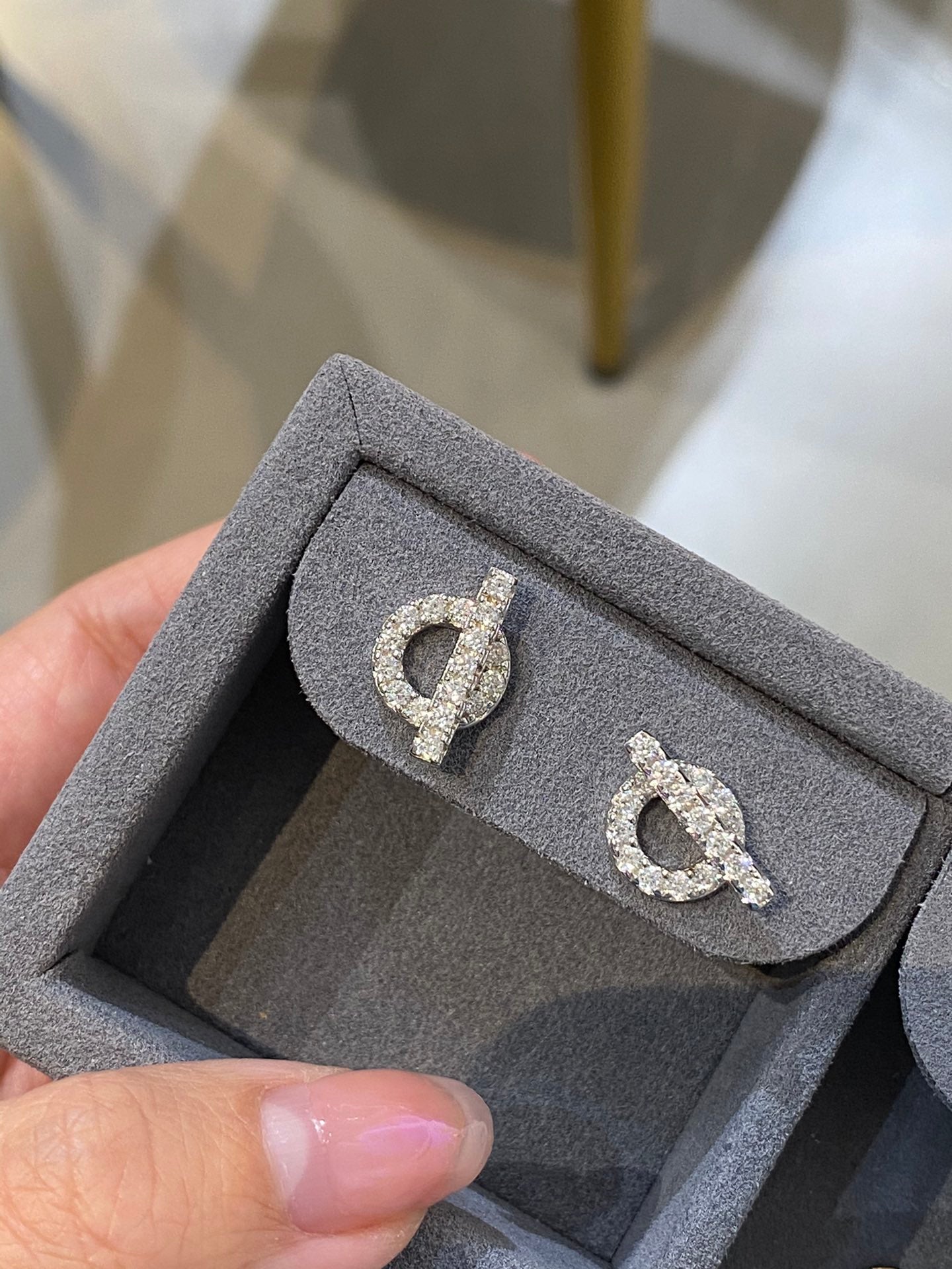 Hermes Finesse Diamond Stud 18K Gold Earrings