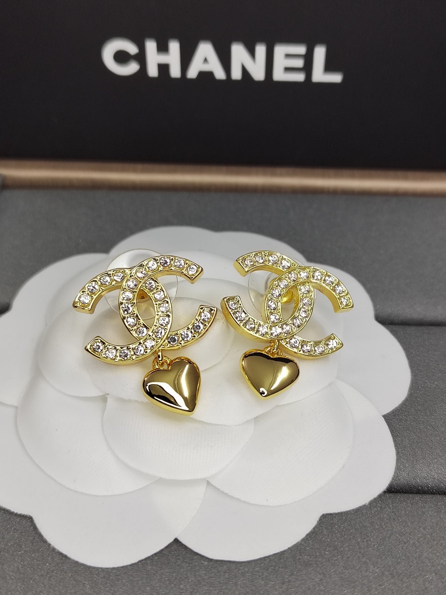 Chanel Classic Diamond Heart 18K Gold Earrings