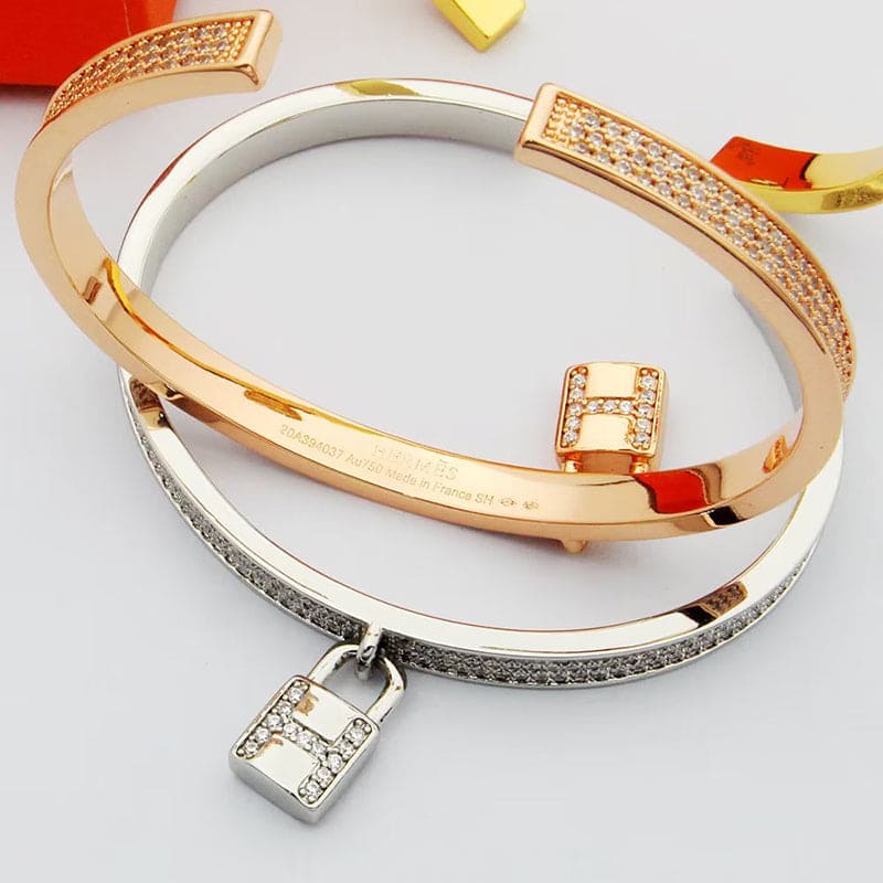 Hermes Kelly Clochette Diamond 18K Gold Bracelet
