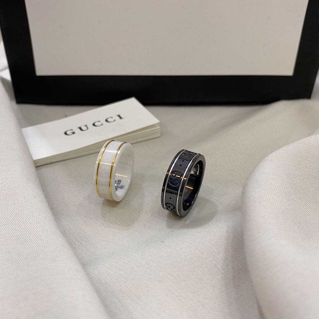 Gucci Double Icon Black Corundum 18K Gold Ring