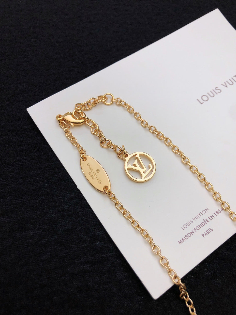 Louis Vuitton Gram 18K Gold Necklace