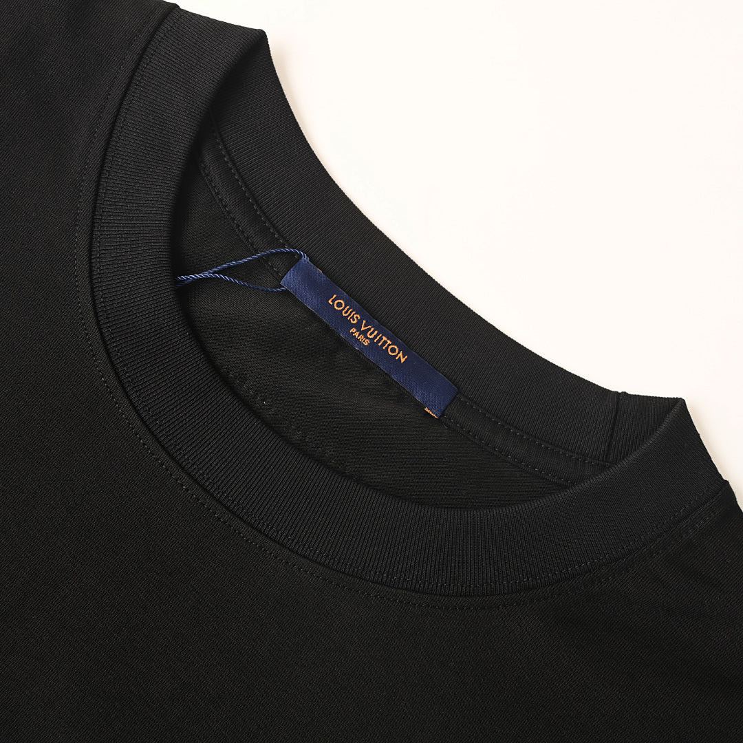 Louis Vuitton LV Mountain Velvet Jacquard T-Shirt - product image 4