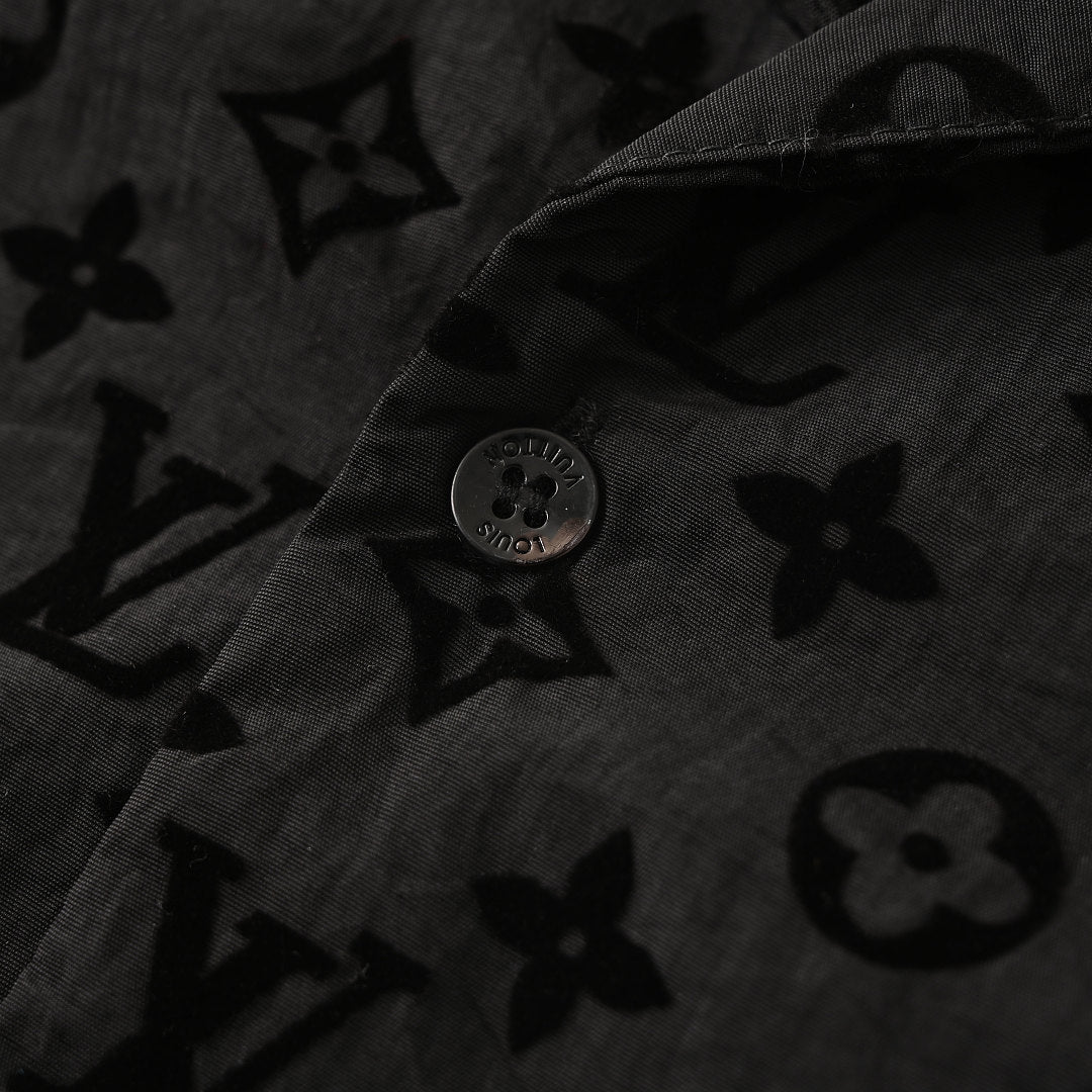 Louis Vuitton Mulberry Silk Short-Sleeve Shirt - product image 4