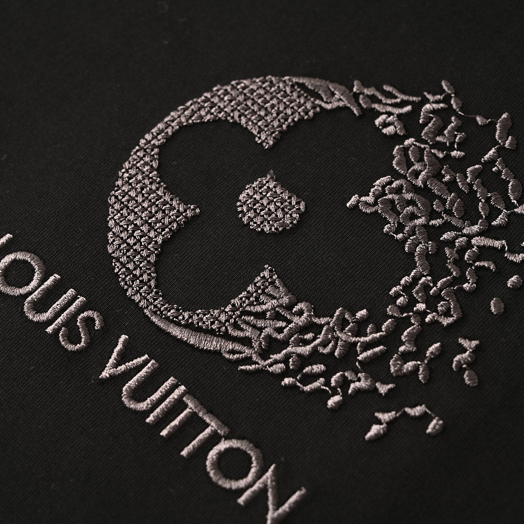 Louis Vuitton "Afterimage" Clover Embroidery Crewneck T-Shirt - product image 4