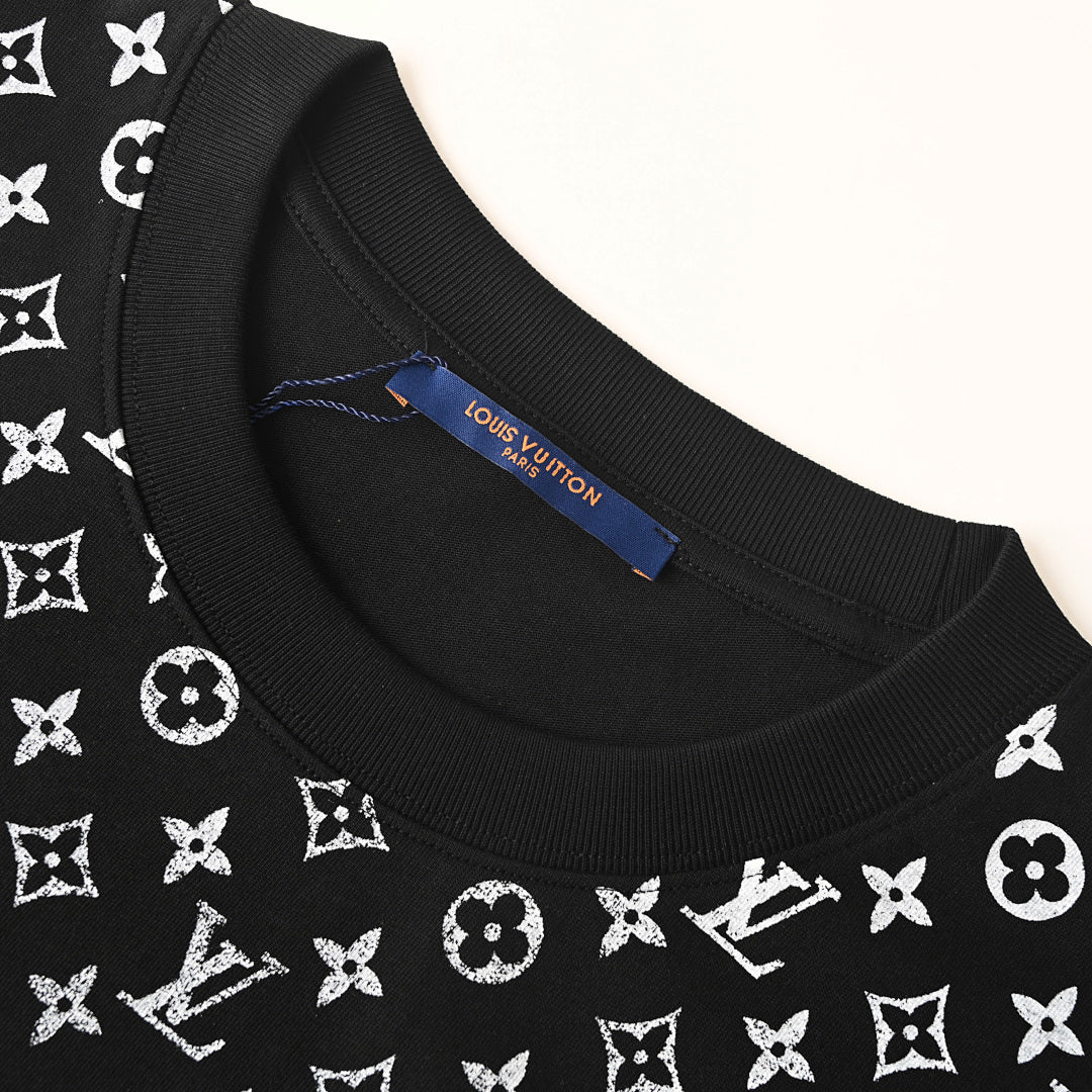 Louis Vuitton Monogram Gradient Print Short-Sleeve T-Shirt - product image 3