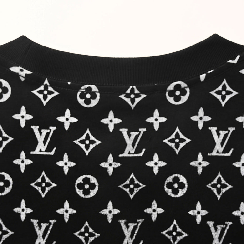 Louis Vuitton Monogram Gradient Print Short-Sleeve T-Shirt - product image 5