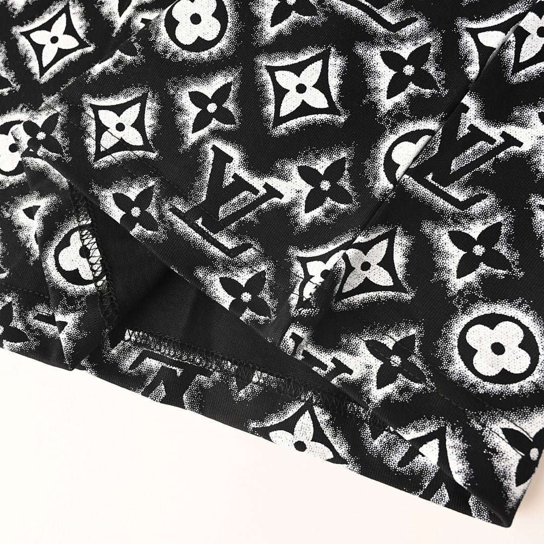 Louis Vuitton All-Over Logo Short-Sleeve T-Shirt - product image 7