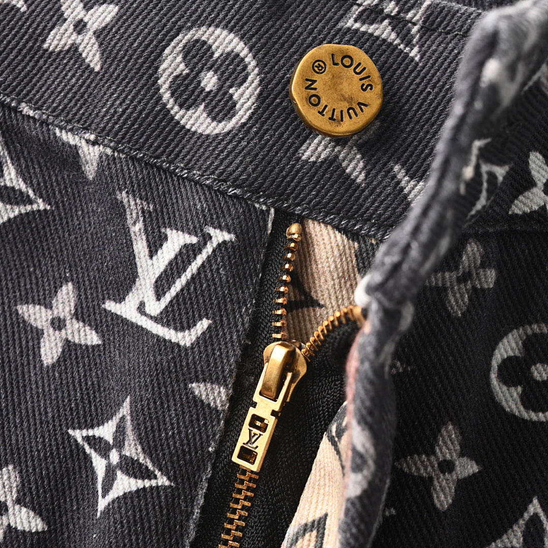 Louis Vuitton New Denim Shorts - product image 4