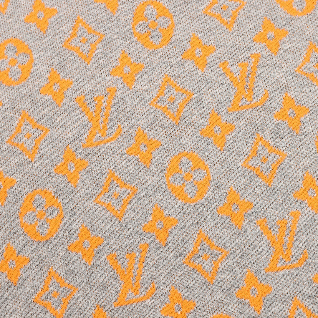 Louis Vuitton LV Mountain Velvet Jacquard T-Shirt - product image 4