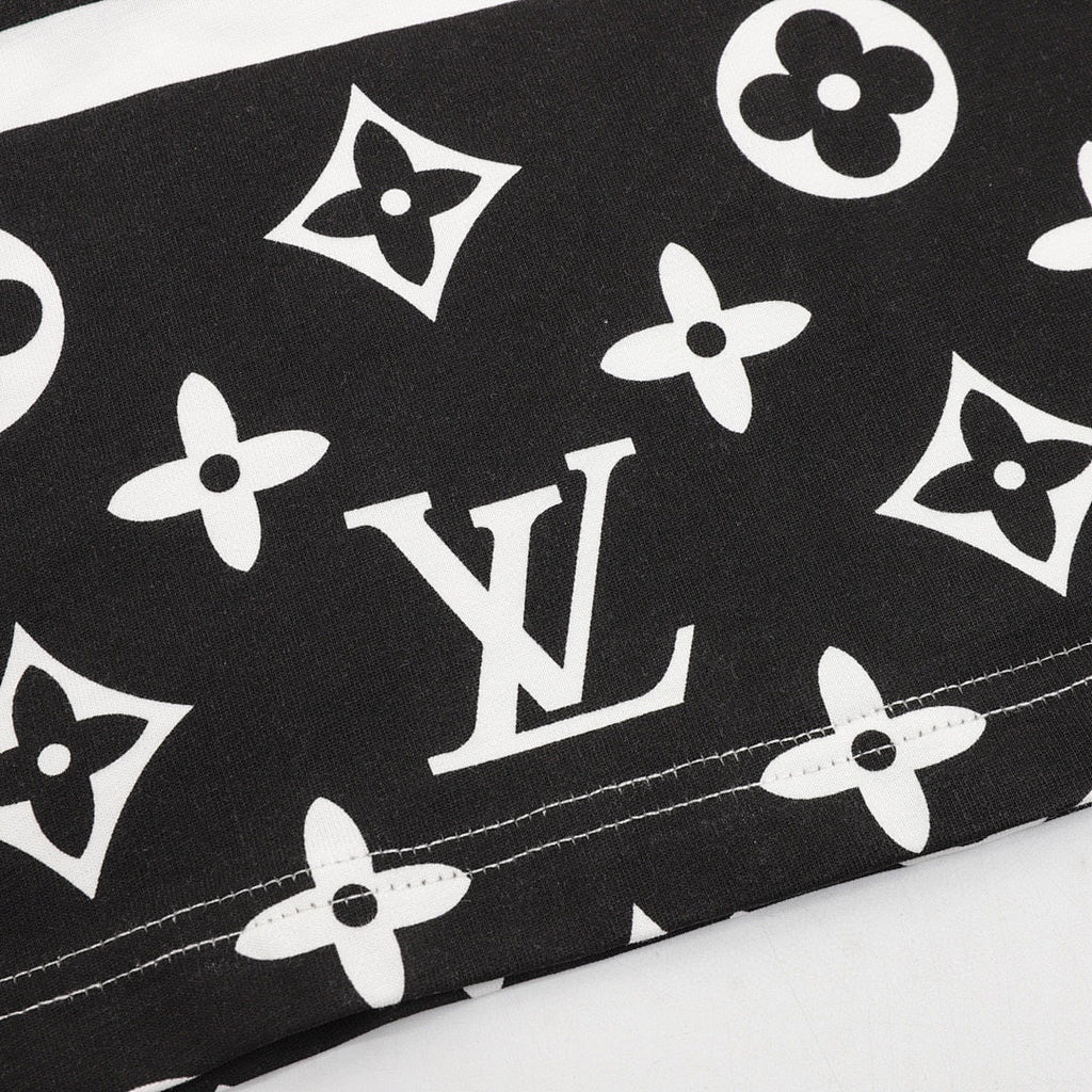 Louis Vuitton LV Circle Supima Cotton T-Shirt - product image 4