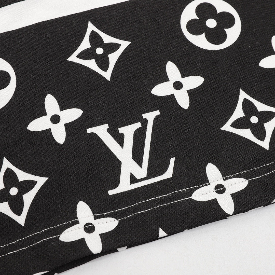 Louis Vuitton LV Circle Supima Cotton T-Shirt - product image 4
