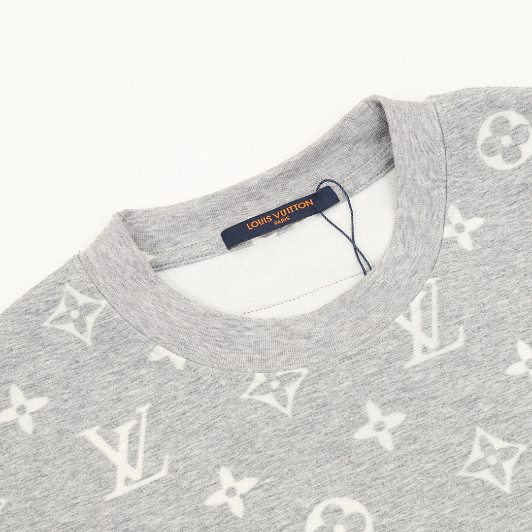 Louis Vuitton LV Mountain Velvet Jacquard T-Shirt - product image 3