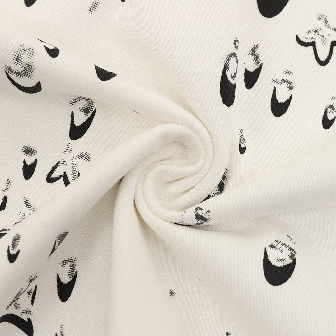 Louis Vuitton LV Circle Supima Cotton T-Shirt - product image 5