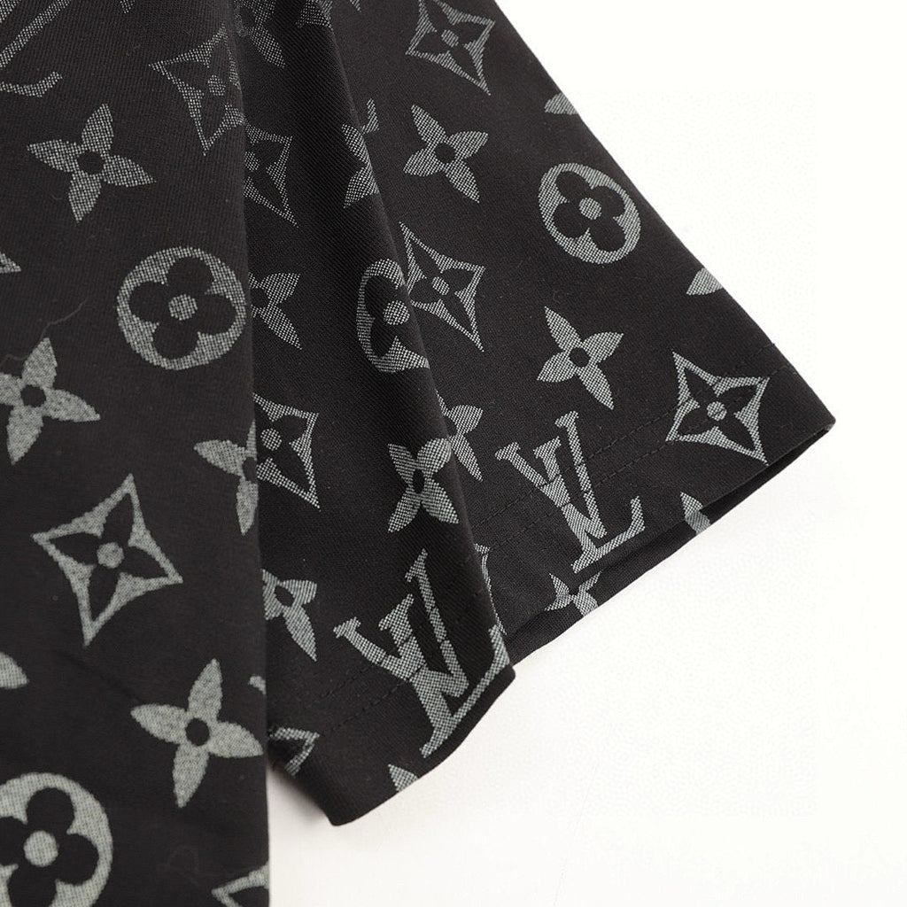 Louis Vuitton LV Circle Logo Cotton T-Shirt - product image 5