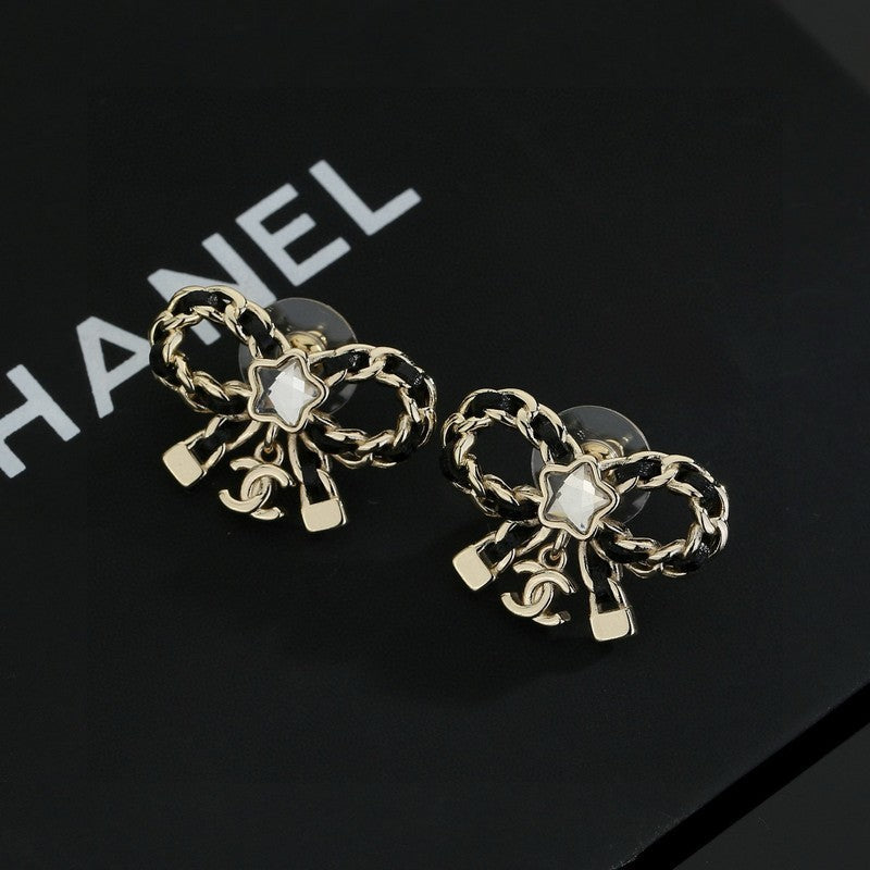 Chanel Butterfly Pendant 18K Gold Earrings