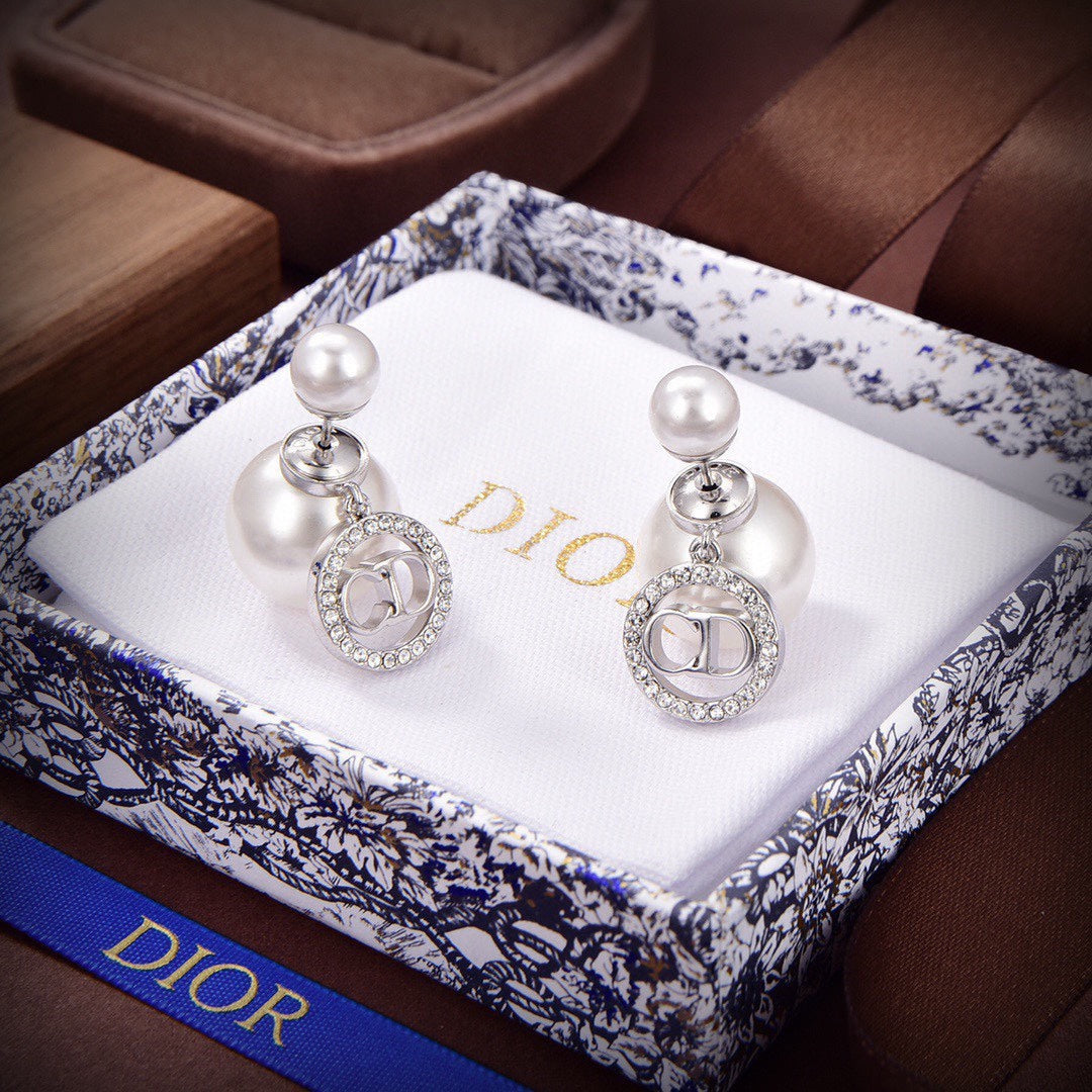 Dior Tribales White Resin Pearls 18K Gold Earrings