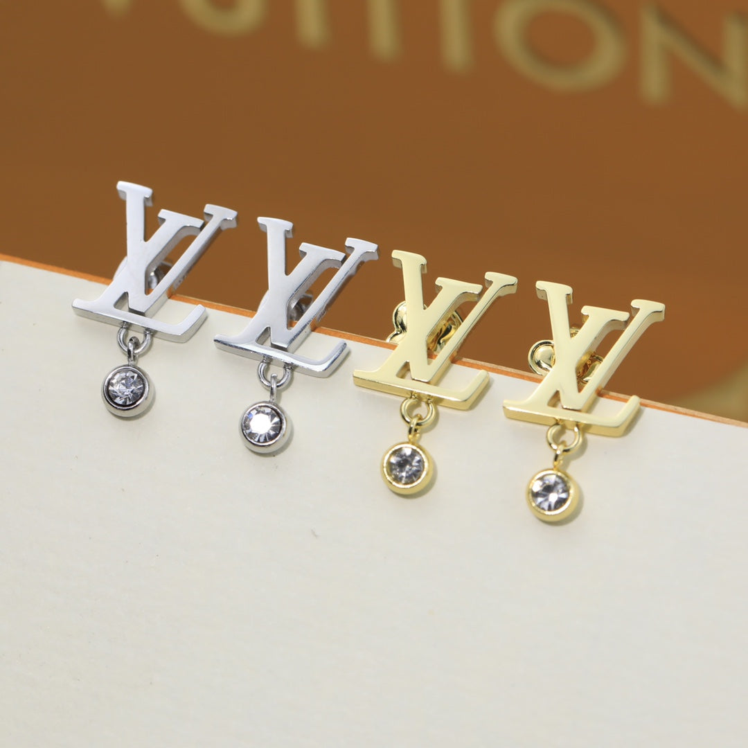 Louis Vuitton Diamond 18K Gold Earrings