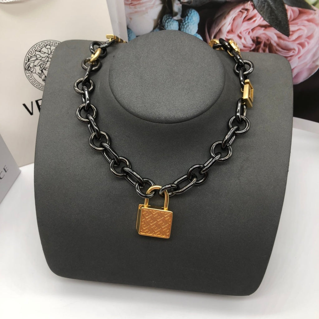 Celine Ver Chain 18K Gold Necklace