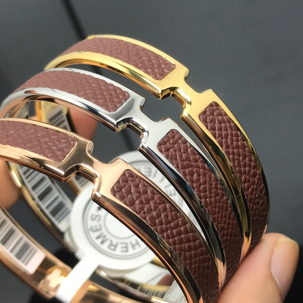 Hermes Olympe Light Brown 18K Gold Bracelet