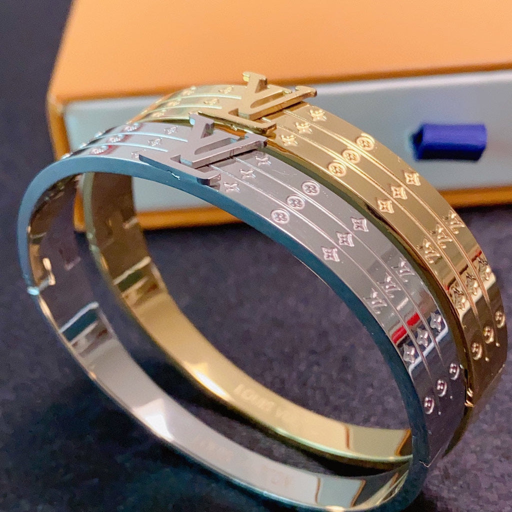 Louis Vuitton Vintage Monogram 18K Gold Bracelet