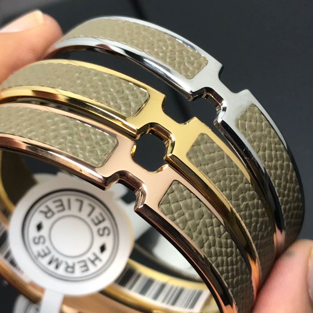 Hermes Olympe ̈¦toupe 18K Gold Bracelet