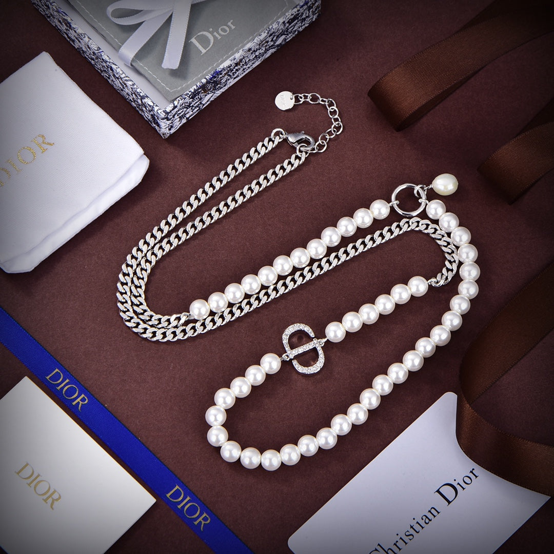 Dior 30 Montaigne Long 18K Gold Necklace