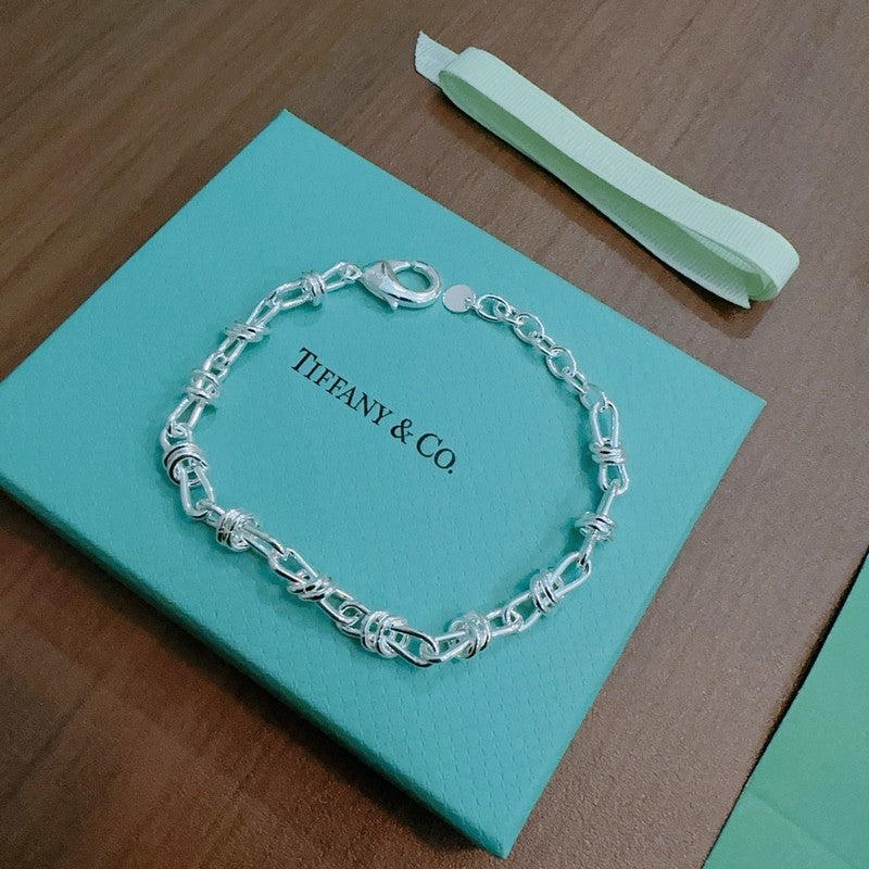 Tiffany Return to Lock 18K Gold Bracelet