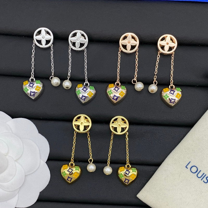 Louis Vuitton Diamond Pearl Drop 18K Gold Earrings