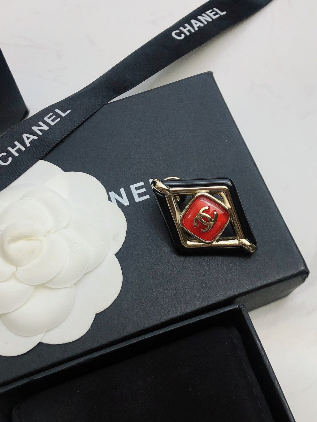 Chanel Rhombus 18K Gold Brooch