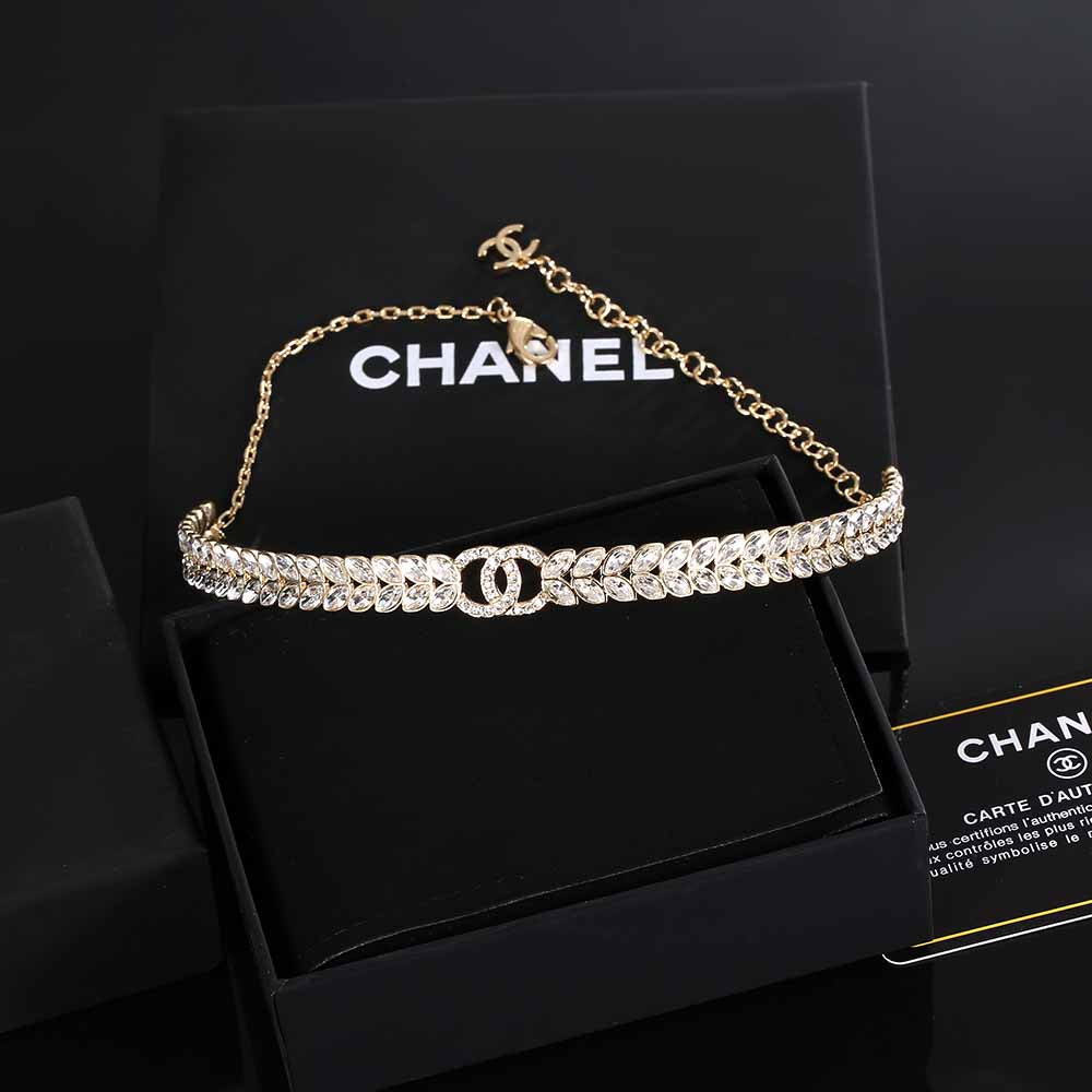 Chanel Diamonds Choker 18K Gold Necklace