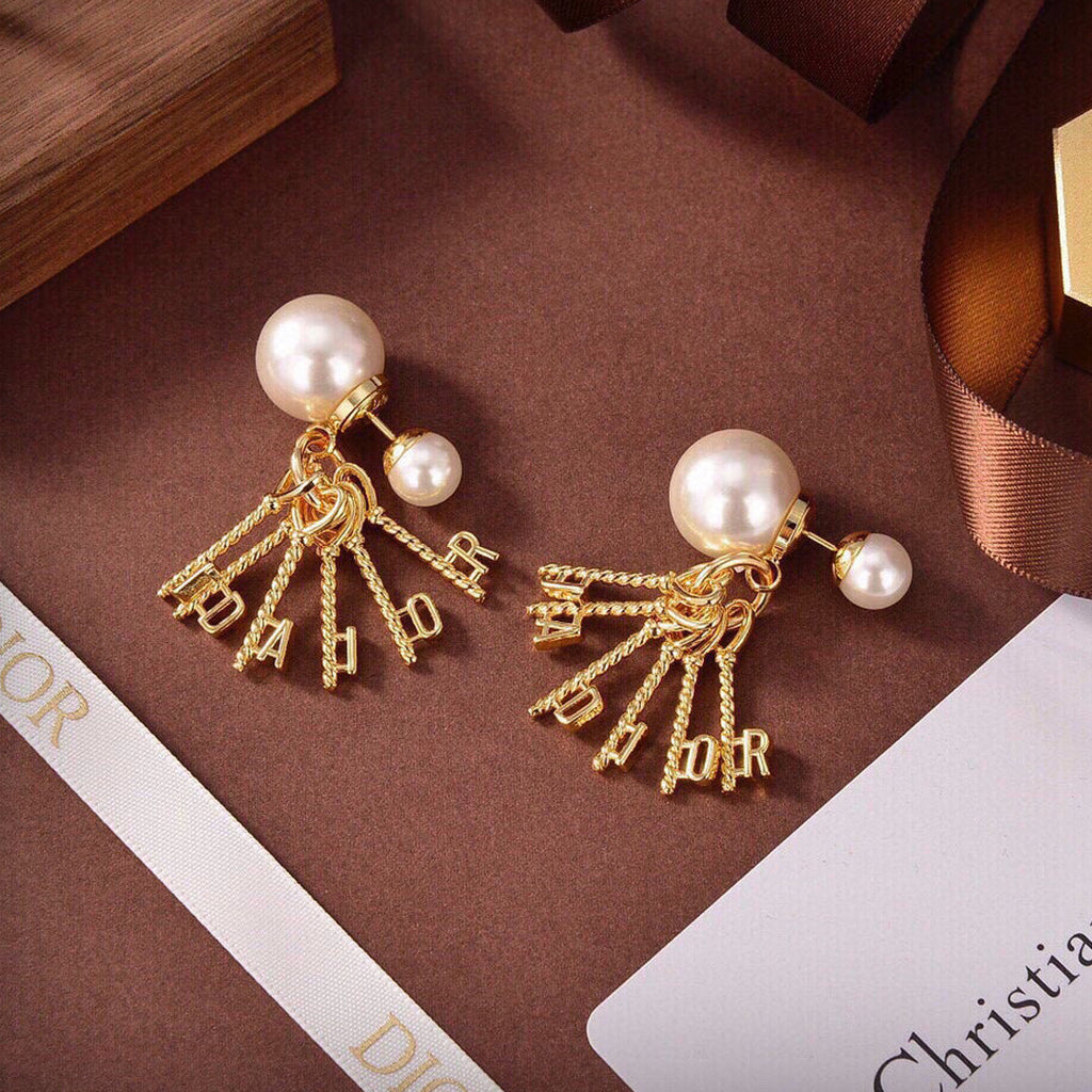 Dior Tassel Pearls 18K Gold Earrings