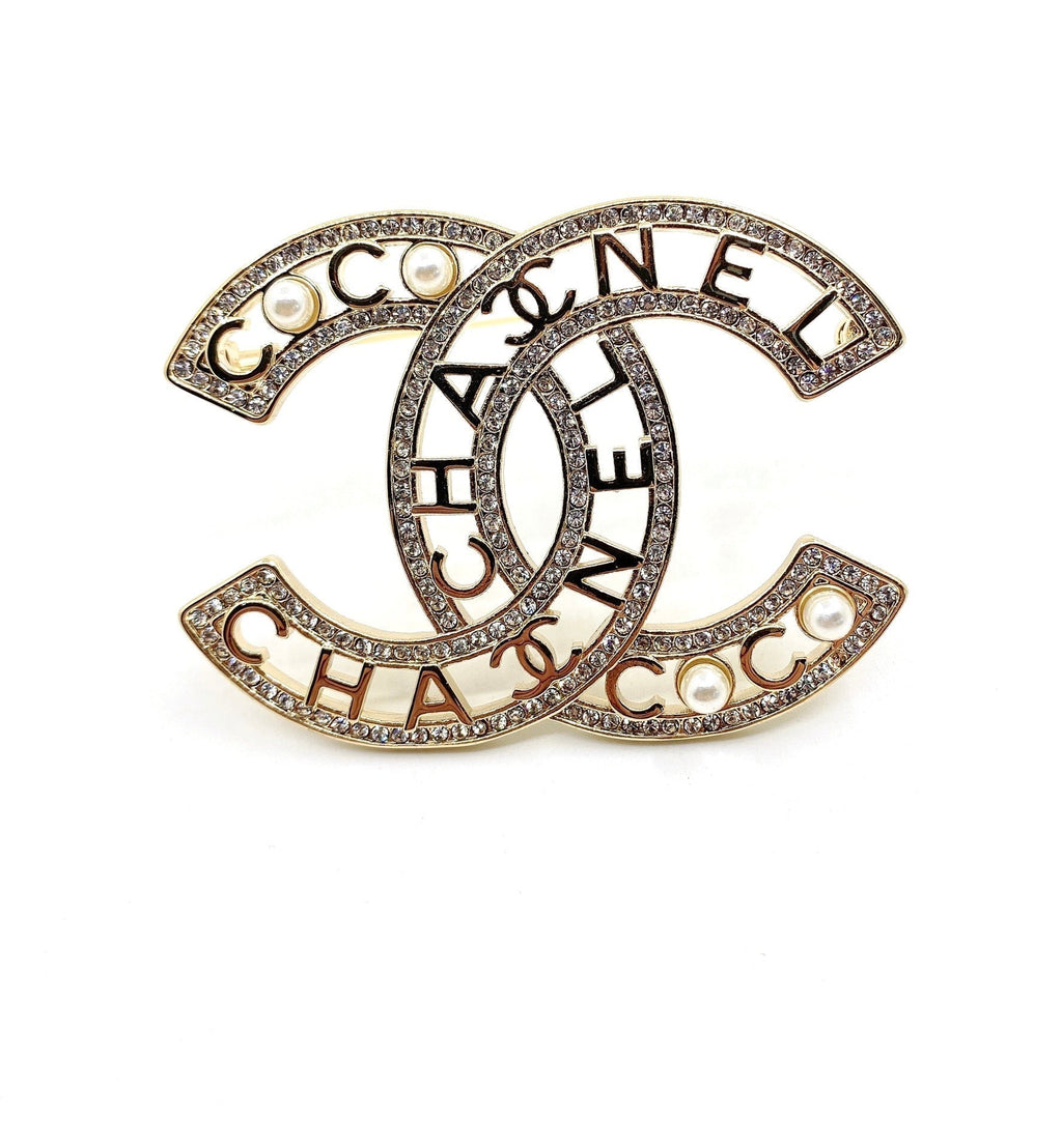 Chanel Script Diamonds 18K Gold Brooch